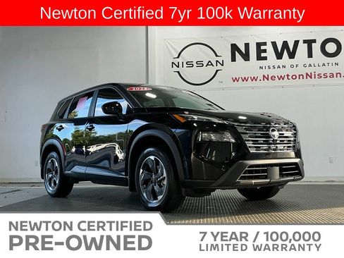 Used 2025 Nissan Rogue SV FWD image 23
