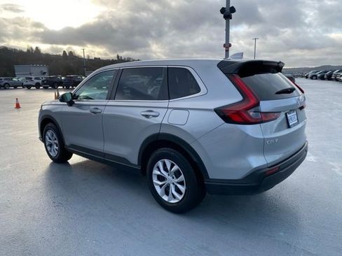 Certified 2025 Honda CR-V LX image 10