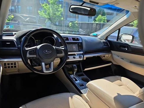 Used 2016 Subaru Outback 2.5i Limited AWD/4WD image 11