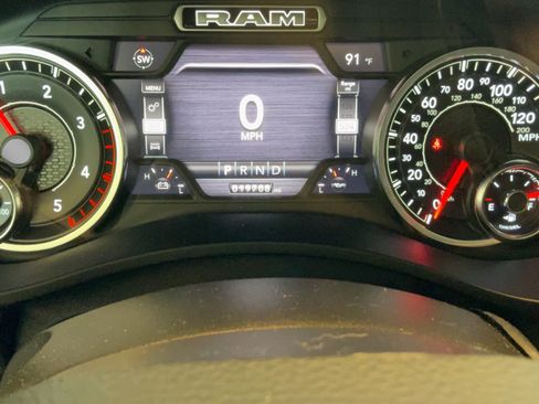 Used 2020 RAM 2500 Laramie w/ Night Edition AWD/4WD image 9