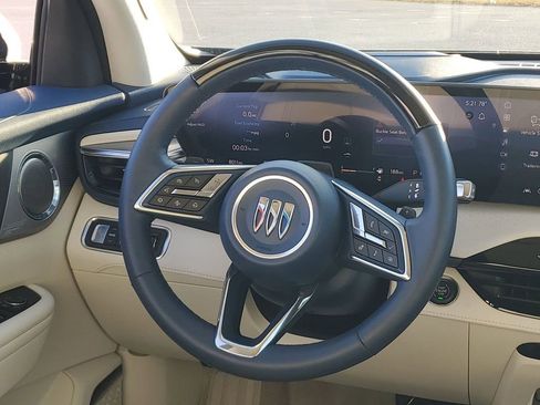 Used 2025 Buick Envision Avenir image 25