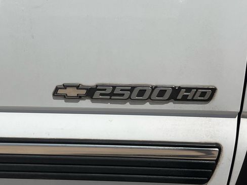 Used 2002 Chevrolet Silverado 2500 LS w/ Electrical Convenience Pkg image 23