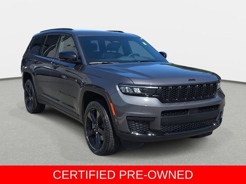 Used 2025 Jeep Grand Cherokee L Altitude image 3