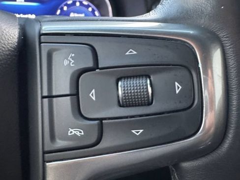 Used 2022 Chevrolet Suburban Z71 w/ Luxury Package AWD/4WD image 8