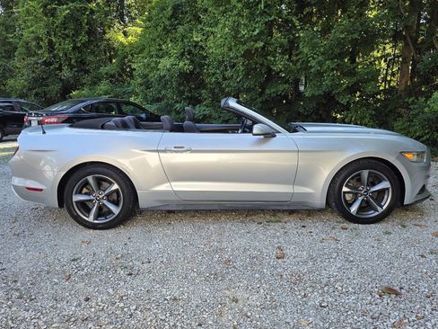 Used 2015 Ford Mustang Convertible w/ Equipment Group 051A RWD image 6