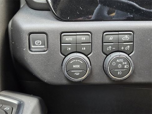 New 2026 Chevrolet Silverado 1500 LT Trail Boss w/ Safety Package image 30