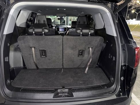 Used 2018 GMC Acadia SLT image 12
