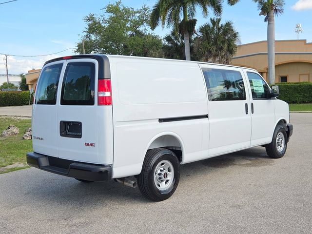 New 2026 GMC Savana 3500 Extended w/ Driver Convenience Package RWD image 5