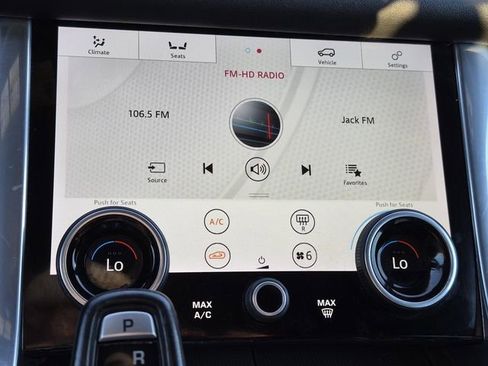 Used 2020 Land Rover Range Rover Sport HSE image 30