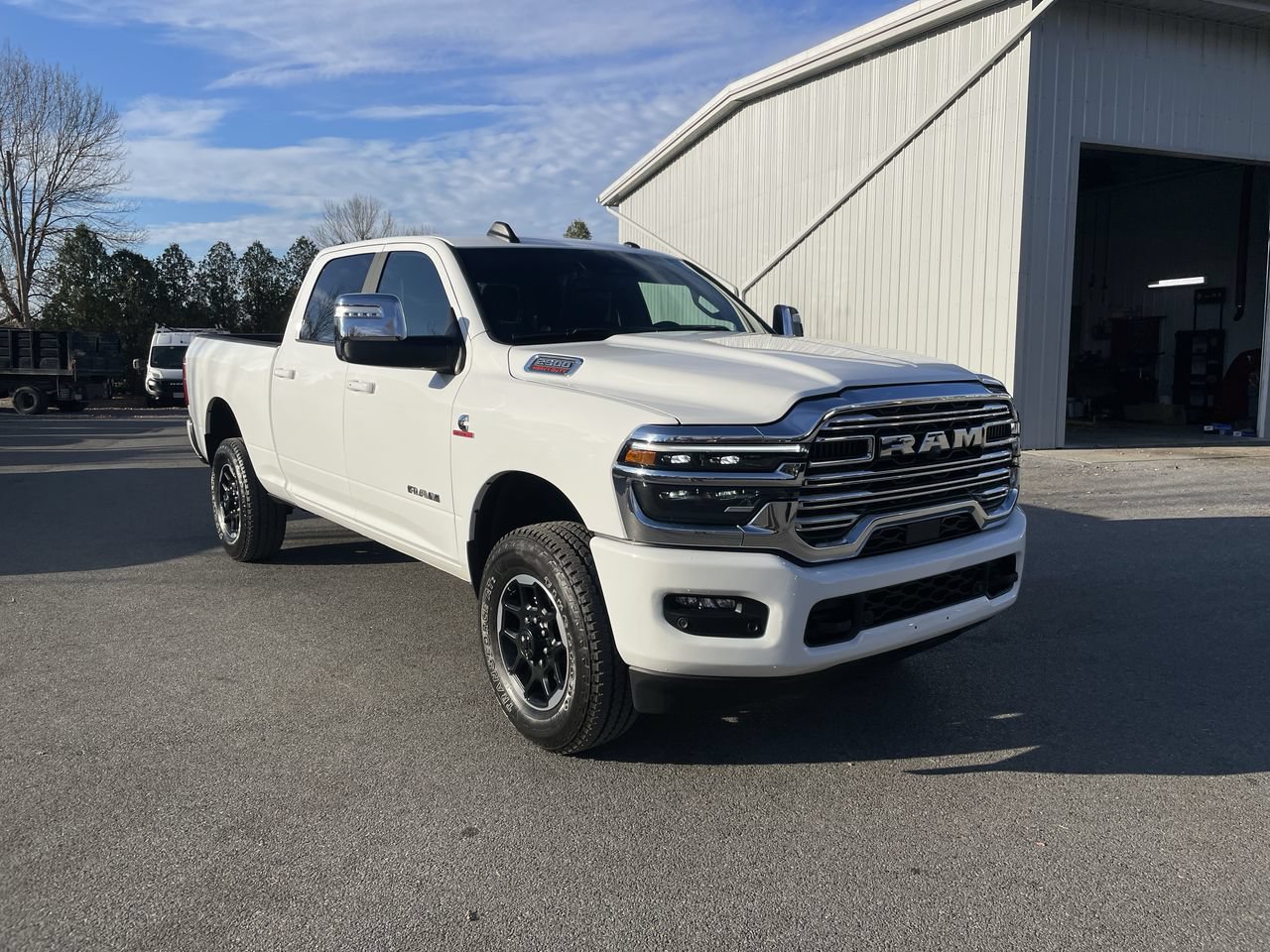 Used 2026 RAM 2500 Laramie AWD/4WD image 1