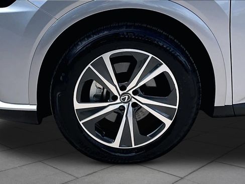 Used 2025 Lexus RX 350 Premium w/ Accessory Package (Z1) FWD image 11