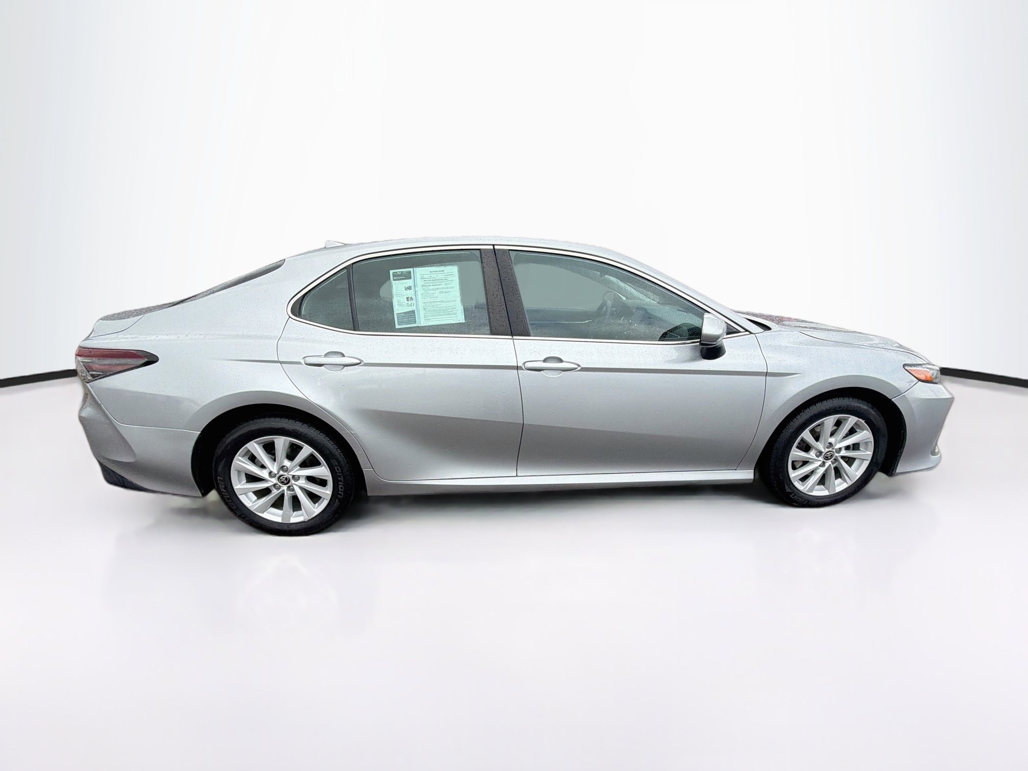 Used 2021 Toyota Camry LE FWD image 10