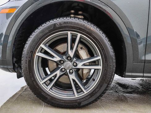 Used 2020 Audi Q5 e Premium Plus w/ Premium Plus Package image 14