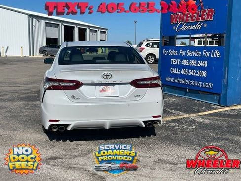 Used 2018 Toyota Camry XSE FWD image 5