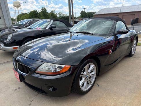 Used 2003 BMW Z4 3.0i RWD image 2