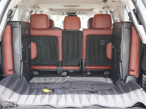 Certified 2021 Lexus LX 570 4WD w/ Luxury Package image 34