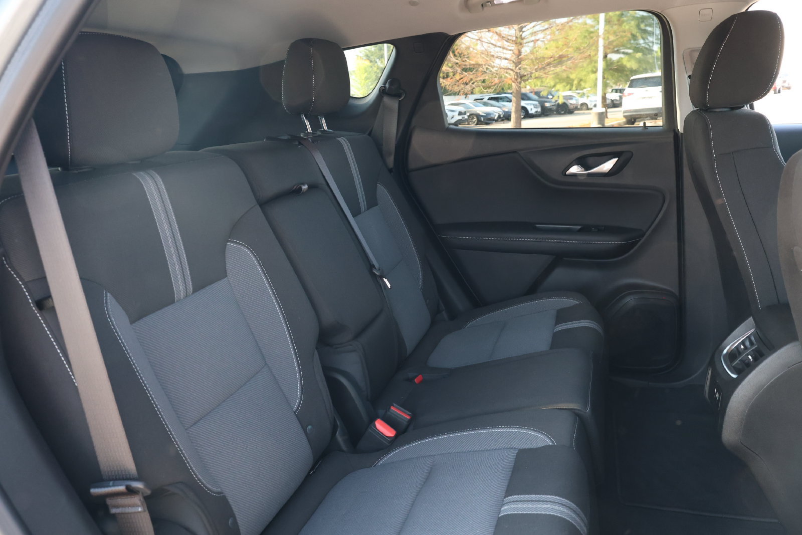 Used 2024 Chevrolet Blazer LT w/ Convenience Package FWD image 33