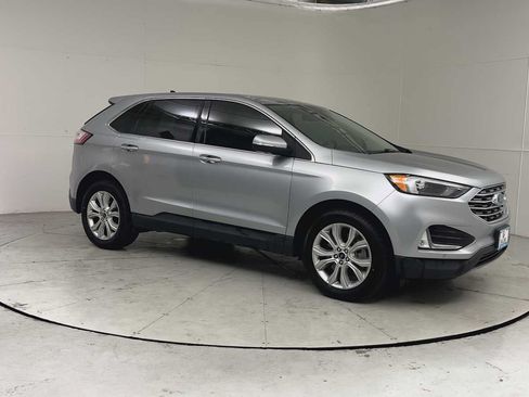 Used 2022 Ford Edge Titanium AWD/4WD image 8
