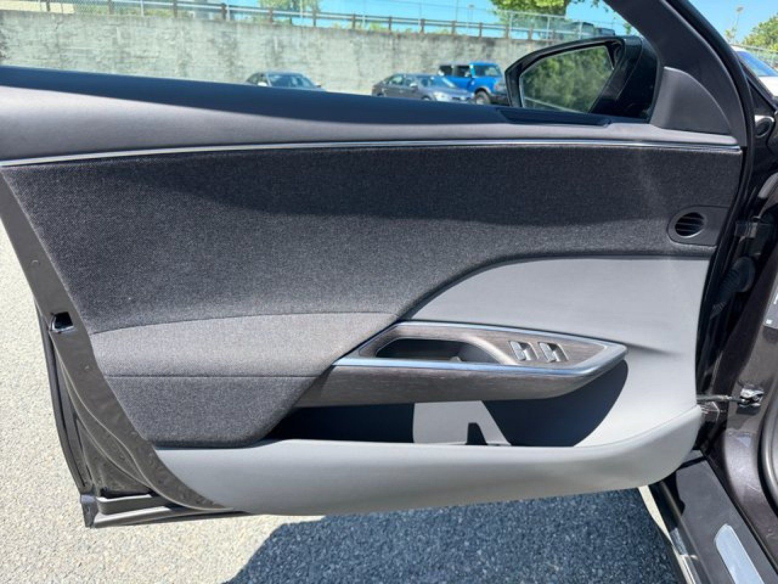 Used 2024 Lucid Air Pure RWD image 19