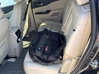 Used 2022 GMC Acadia Denali w/ Denali Technology Package video 2