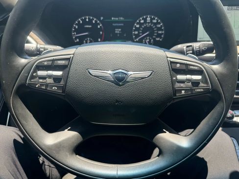 Used 2022 Genesis G90 3.3T Premium RWD image 16