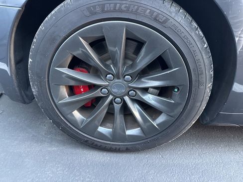 Used 2018 Tesla Model S 100D image 4