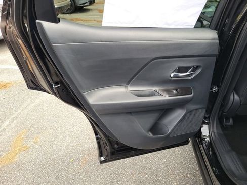 New 2026 Nissan Kicks SR w/ Cold Weather Package FWD image 25