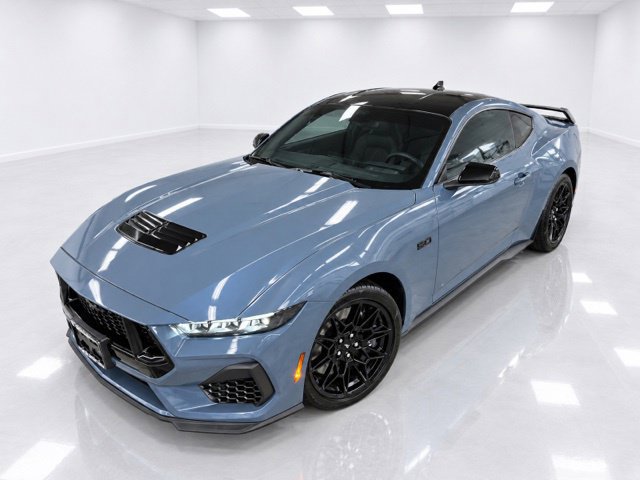 Used 2024 Ford Mustang GT Premium w/ GT Performance Package RWD image 6