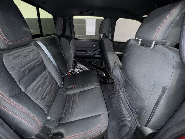 Used 2023 Nissan Frontier PRO-4X w/ Technology Package AWD/4WD image 25
