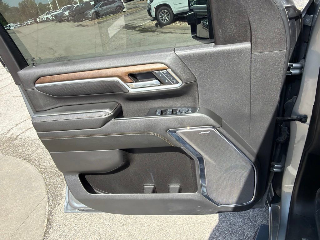 Used 2024 Chevrolet Silverado 3500 High Country w/ Technology Package AWD/4WD image 61