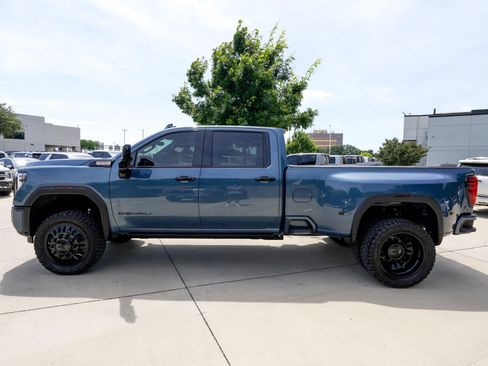 Used 2025 GMC Sierra 3500 Denali w/ Technology Package AWD/4WD image 5