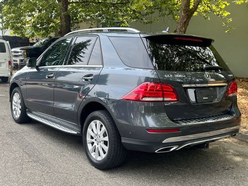 Used 2016 Mercedes-Benz GLE 300d 4MATIC image 3