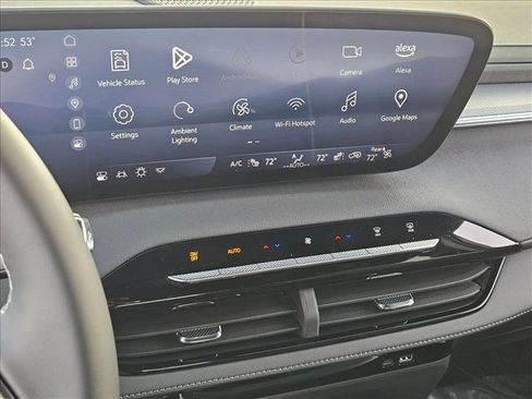 Used 2025 Buick Enclave Sport Touring image 12