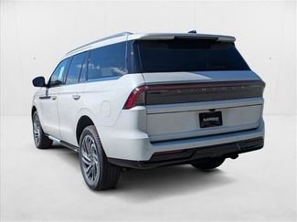 New 2025 Lincoln Navigator Reserve video 2