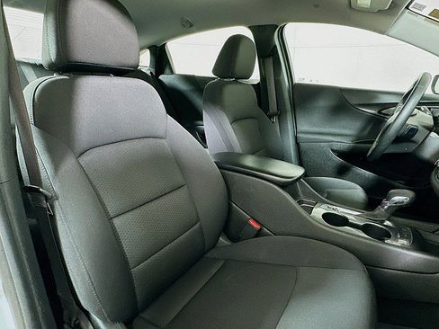 Used 2024 Chevrolet Malibu RS w/ LPO, Floor Liner Package FWD image 27