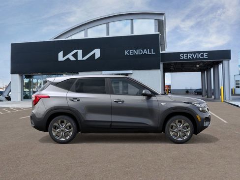 New 2026 Kia Seltos LX image 7