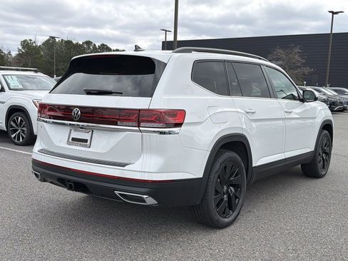 New 2026 Volkswagen Atlas SE FWD image 5