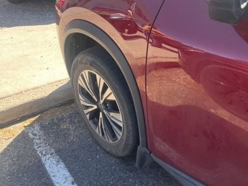 Used 2022 Nissan Rogue SV image 19