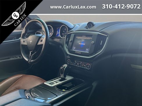 Used 2016 Maserati Ghibli image 18