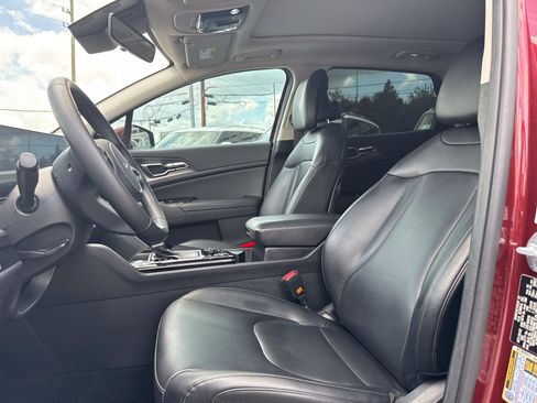 Used 2023 Kia Sportage SX FWD image 12