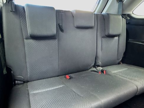 Used 2015 Toyota Highlander LE image 18