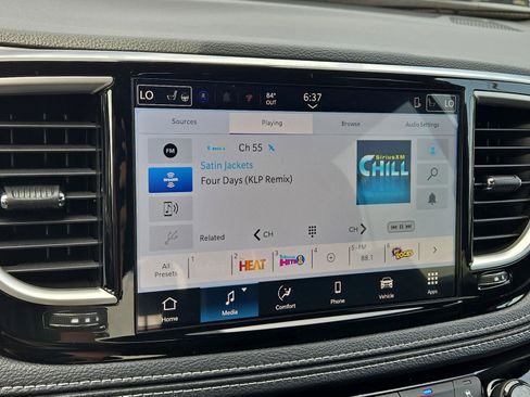 New 2026 Chrysler Pacifica Select image 20