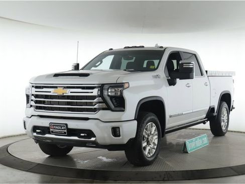 Used 2024 Chevrolet Silverado 2500 High Country w/ High Country Premium Package AWD/4WD image 10