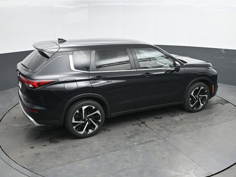Used 2024 Mitsubishi Outlander SE image 33