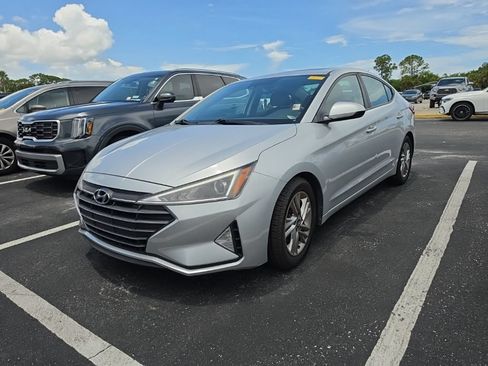 Used 2019 Hyundai Elantra Value Edition w/ Cargo Package FWD image 5