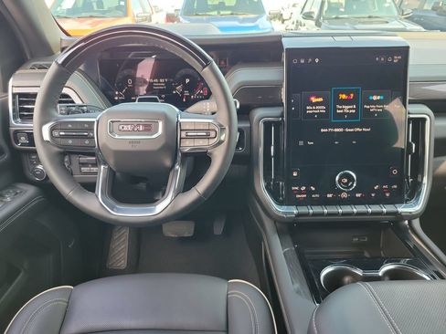 Used 2025 GMC Yukon XL Elevation w/ LPO, Yukon Black Package AWD/4WD image 12