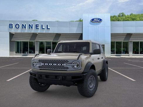 New 2025 Ford Bronco Badlands w/ Sasquatch Package image 2