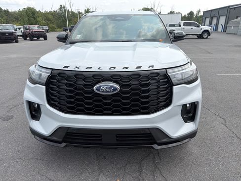 New 2026 Ford Explorer ST-Line AWD/4WD image 9