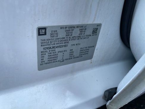 Used 2017 Chevrolet Suburban Premier AWD/4WD image 35