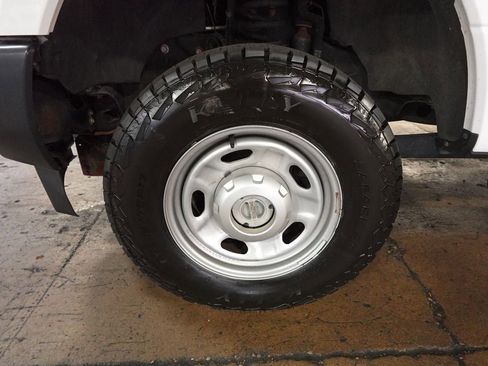 Used 2017 Ford F250 XL w/ Power Equipment Group image 20